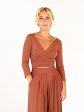 Carregar imagem no visualizador da galeria, Blusa Cachecouer Moscou UV +50 Camelo - panou.br