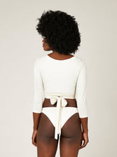 Carregar imagem no visualizador da galeria, Blusa Cachecouer Moscou UV +50 Off White - panou.br