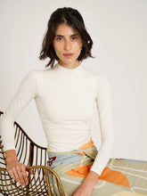 Carregar imagem no visualizador da galeria, Blusa Manga Longa Patacho UV +50 Off White - panou.br