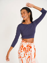 Carregar imagem no visualizador da galeria, Blusa Moscou UV +50 Marinho - panou.br