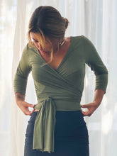 Carregar imagem no visualizador da galeria, Blusa Moscou UV +50 Verde - panou.br
