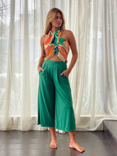 Carregar imagem no visualizador da galeria, Calça Pantacourt St Tropez - Verde Bandeira UV +50 - panou.br