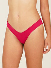Carregar imagem no visualizador da galeria, Parte de Baixo Biquíni Asa Delta Ibiza Rosa Cereja UV 50+ - panou.br
