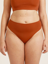 Carregar imagem no visualizador da galeria, Parte de Baixo Biquini Fiji Marrom Camelo UV50+ - panou.br