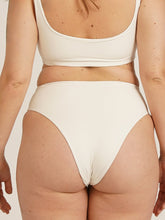 Carregar imagem no visualizador da galeria, Parte de Baixo Biquini Fiji Off White UV50+ - panou.br