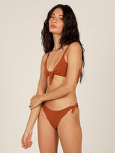 Carregar imagem no visualizador da galeria, Parte de Baixo Biquini Menorca - Camelo UV 50+ - panou.br