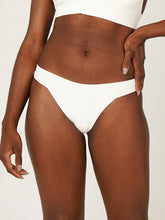 Carregar imagem no visualizador da galeria, Parte de Baixo Biquíni Santorini Off White UV 50+ - panou.br