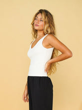 Carregar imagem no visualizador da galeria, Regata Itaparica Off UV +50 - panou.br