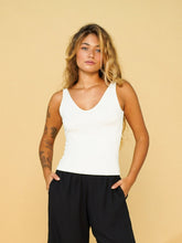 Carregar imagem no visualizador da galeria, Regata Itaparica Off UV +50 - panou.br