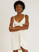 Carregar imagem no visualizador da galeria, Saia Pareô Bodrum Off White (proteção UV 50+) - panou.br