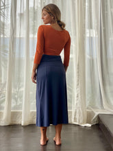 Carregar imagem no visualizador da galeria, Saia Paris Marinho UV +50 - panou.br