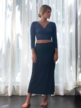 Carregar imagem no visualizador da galeria, Saia Paris Preta UV +50 - panou.br