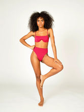 Carregar imagem no visualizador da galeria, Top Biquíni Belize Rosa Cereja UV 50+ - panou.br
