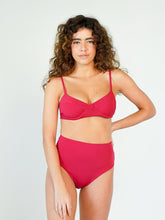 Carregar imagem no visualizador da galeria, Top Biquíni Búzios Rosa Cereja UV 50+ - panou.br