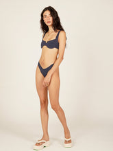 Carregar imagem no visualizador da galeria, Top Biquíni Ibiza - Marinho UV 50+ - panou.br