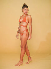 Carregar imagem no visualizador da galeria, Top Biquíni Paraty Laranja Ocre UV 50+ - panou.br