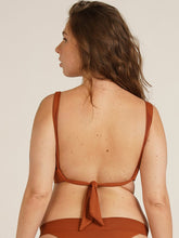 Carregar imagem no visualizador da galeria, Top Biquíni Santorini Marrom Camelo UV50+ - panou.br