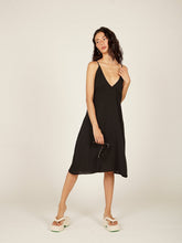 Carregar imagem no visualizador da galeria, Vestido Biarritz - Preto - panou.br