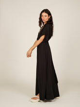 Carregar imagem no visualizador da galeria, Vestido Sahy - Preto - panou.br