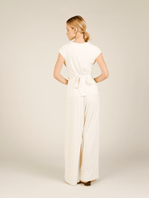 Carregar imagem no visualizador da galeria, Blusa Cachecouer Amsterdã UV +50 Off White - panou.br
