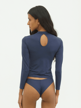 Carregar imagem no visualizador da galeria, Blusa Manga Longa Patacho UV +50 Azul Marinho - panou.br

