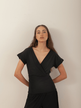 Carregar imagem no visualizador da galeria, Blusa Valência Preta UV 50+ - panou.br
