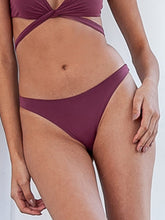 Carregar imagem no visualizador da galeria, Parte de Baixo Biquíni Canárias Roxo Marsala UV50+ - panou.br
