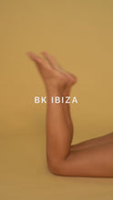 Carregar e reproduzir vídeo no visualizador da galeria, Biquíni Ibiza Azul Marinho UV 50+
