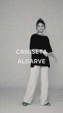 Carregar e reproduzir vídeo no visualizador da galeria, Camiseta Feminina Algarve Verde
