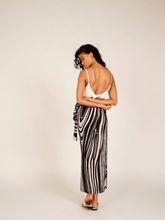 Carregar imagem no visualizador da galeria, Saia Padang Xingu - panou.br
