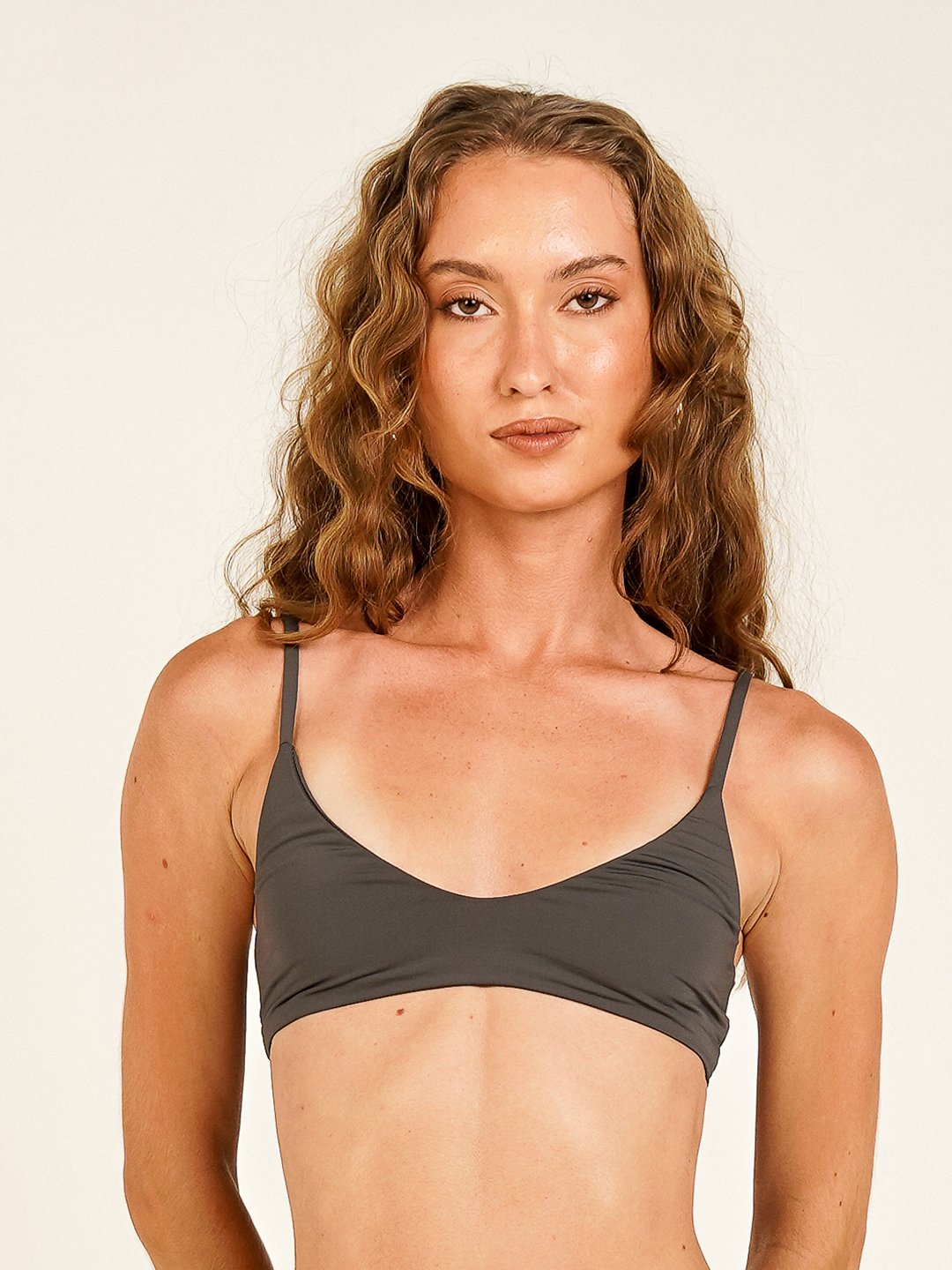 Top Biquini Menorca Cinza Chumbo UV 50+ - panou.br