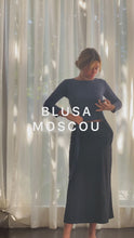 Carregar e reproduzir vídeo no visualizador da galeria, Blusa Cachecouer Moscou UV 50+ Preta
