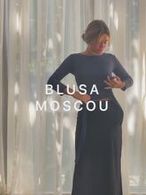 Carregar e reproduzir vídeo no visualizador da galeria, Blusa Cachecouer Moscou UV 50+ Azul Cobalto
