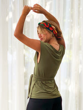 Carregar imagem no visualizador da galeria, Blusa Amsterdã UV +50 Verde - panou.br
