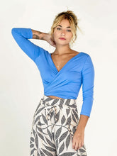 Carregar imagem no visualizador da galeria, Blusa Cachecouer Moscou UV +50 Cobalto - panou.br
