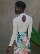 Carregar imagem no visualizador da galeria, Blusa Manga Longa Patacho UV +50 Off White - panou.br
