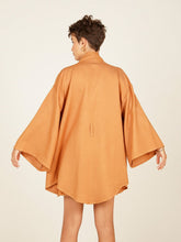 Carregar imagem no visualizador da galeria, Kimono Kioto - Camelo - panou.br
