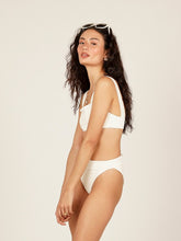 Carregar imagem no visualizador da galeria, Parte de Baixo Biquíni Formentera - Off White UV 50+ - panou.br
