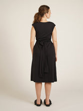 Carregar imagem no visualizador da galeria, Vestido Cachecouer Tóquio Preto UV 50+ - panou.br
