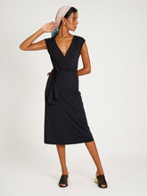 Carregar imagem no visualizador da galeria, Vestido Cachequer Tóquio Preto UV +50 - panou.br
